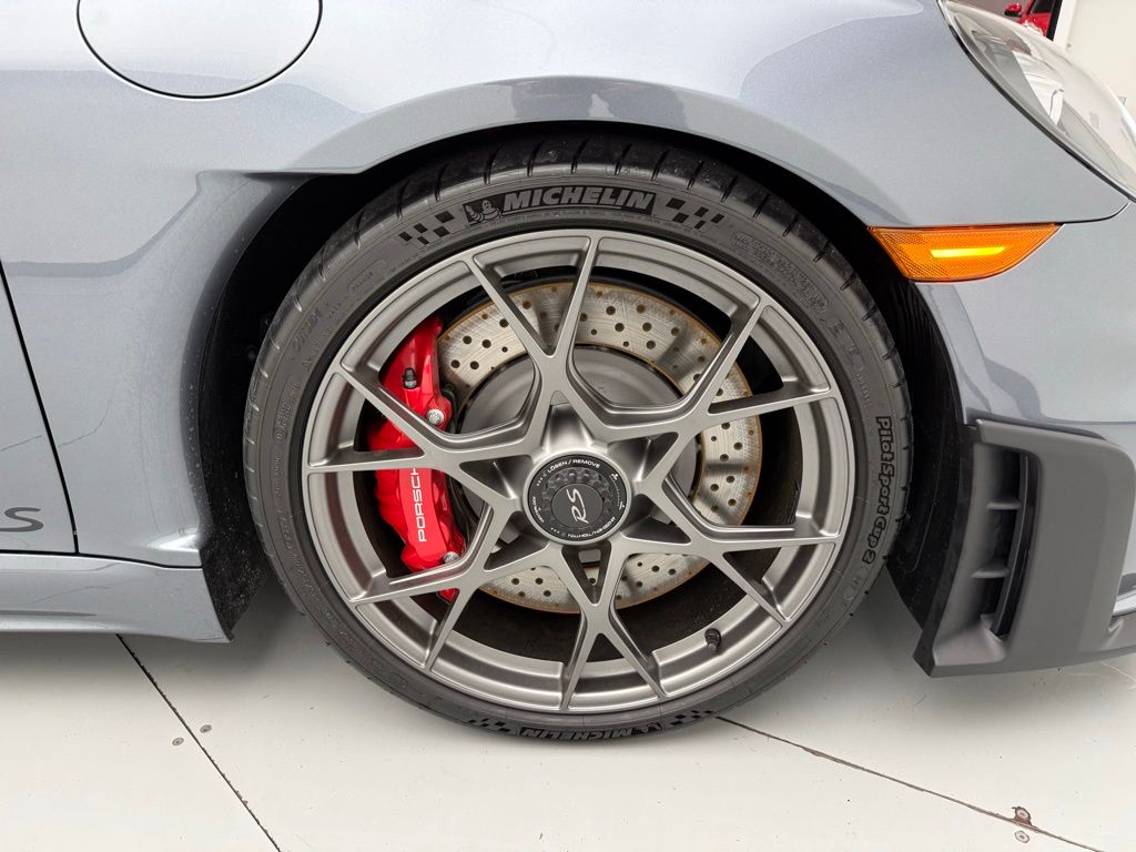 Thumbnail: 2025 Porsche  - 32