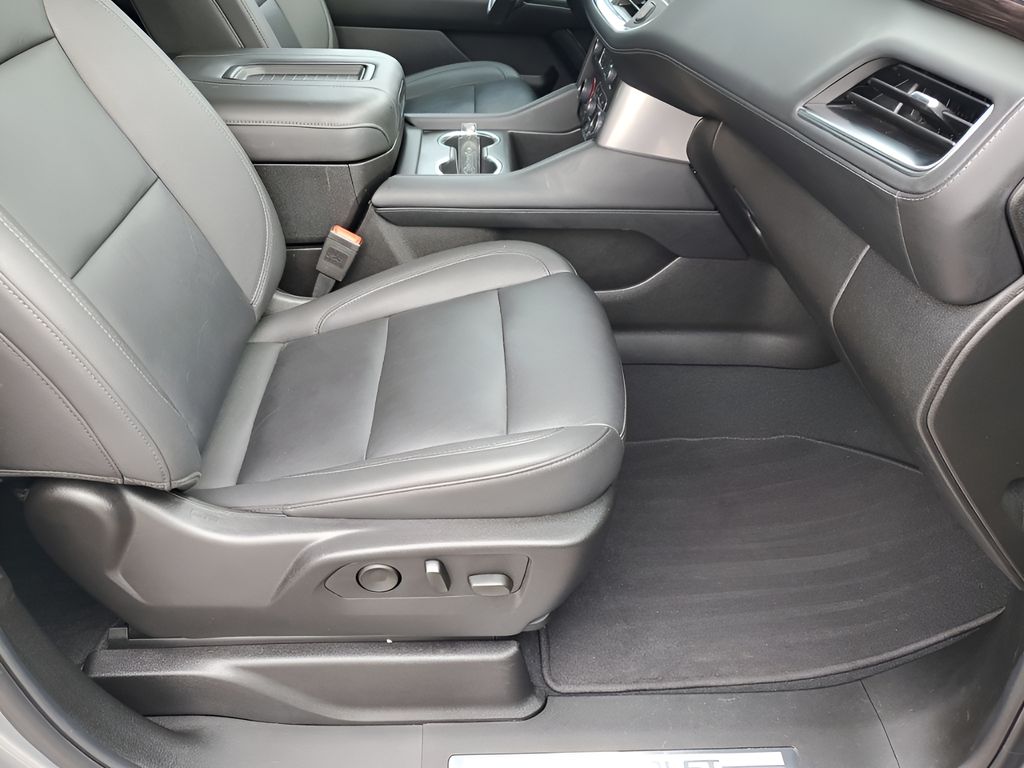 Used Car 2024 Chevrolet Suburban  Z71 For Sale Under $70,000 In Austin, Texas