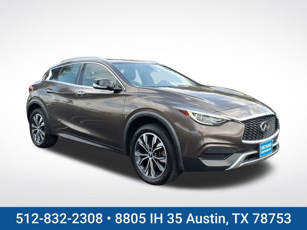 2019 INFINITI QX30 Luxe AWD