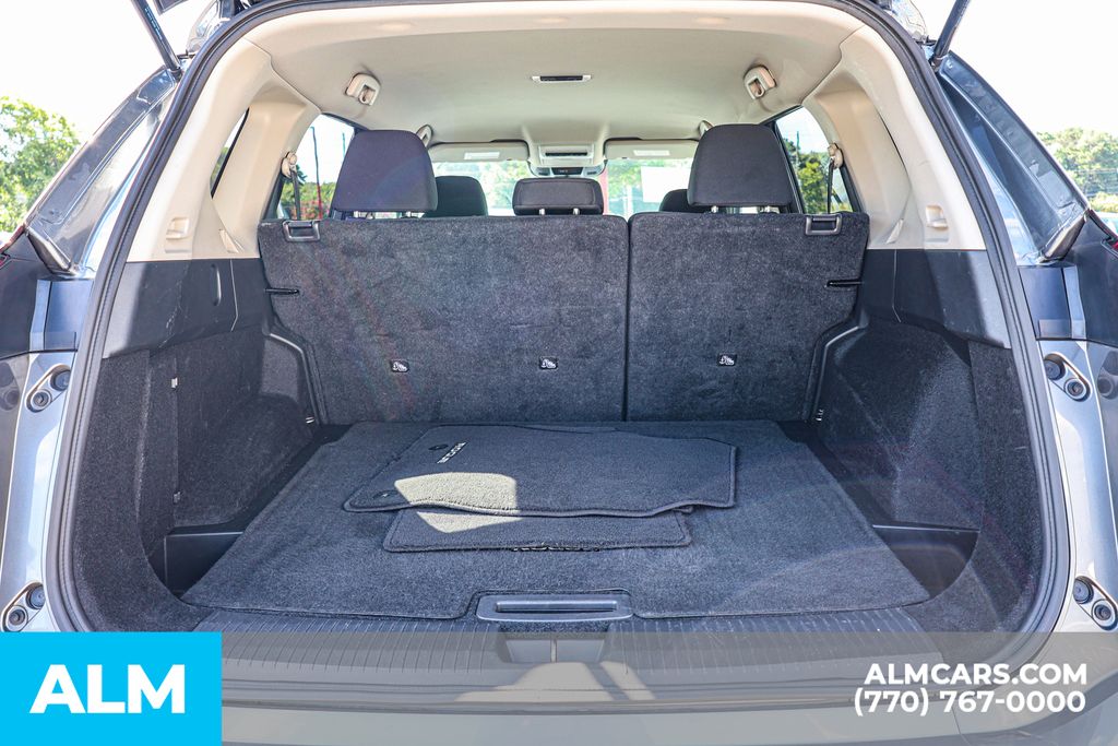 Used 2024 Gray Nissan S image 23