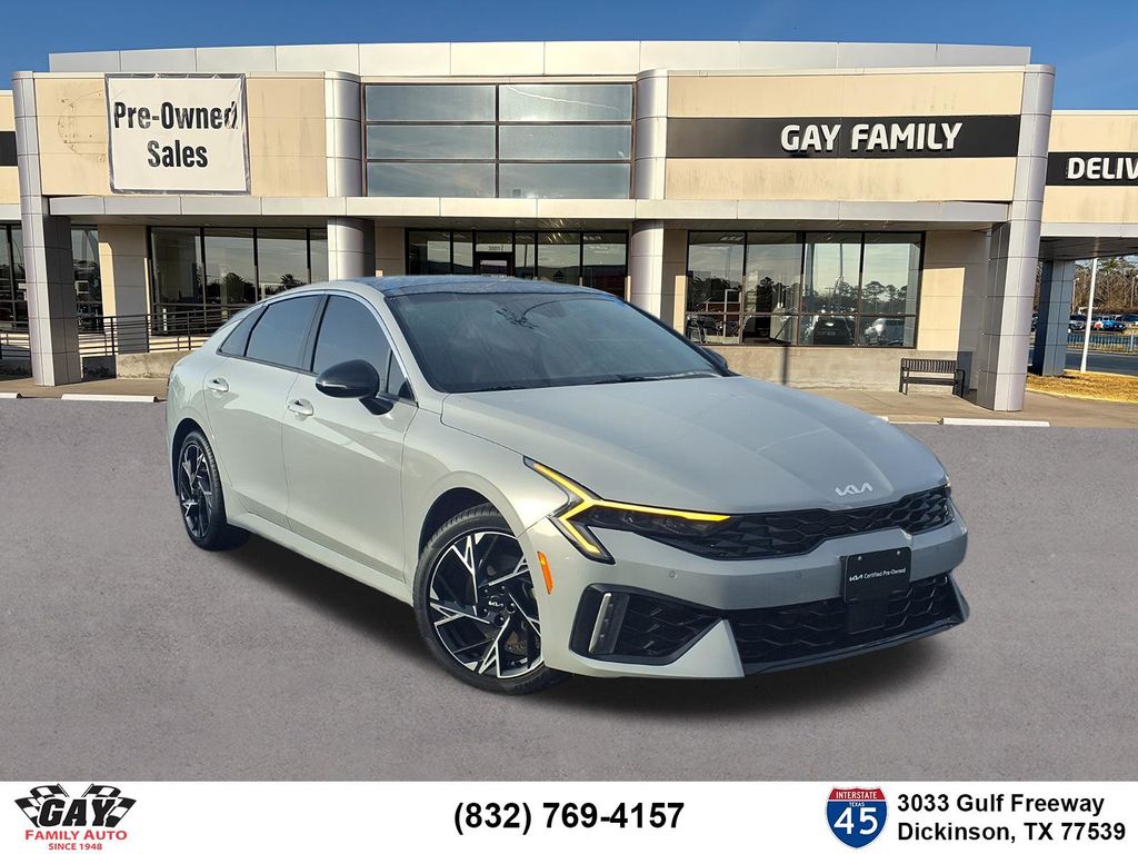 Gray 2025 Kia K5 Sedan Front-Wheel Drive 8-Speed Automatic
