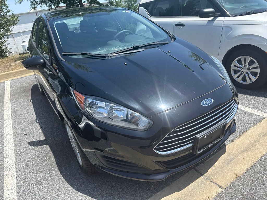 Shadow Black 2016 Ford Fiesta Sedan Front-Wheel Drive 6-Speed Automatic