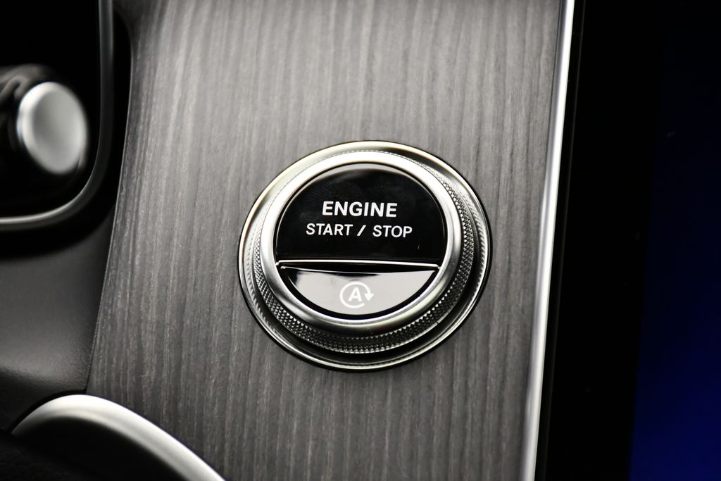 Thumbnail: 2026 Mercedes-Benz GLC - 28