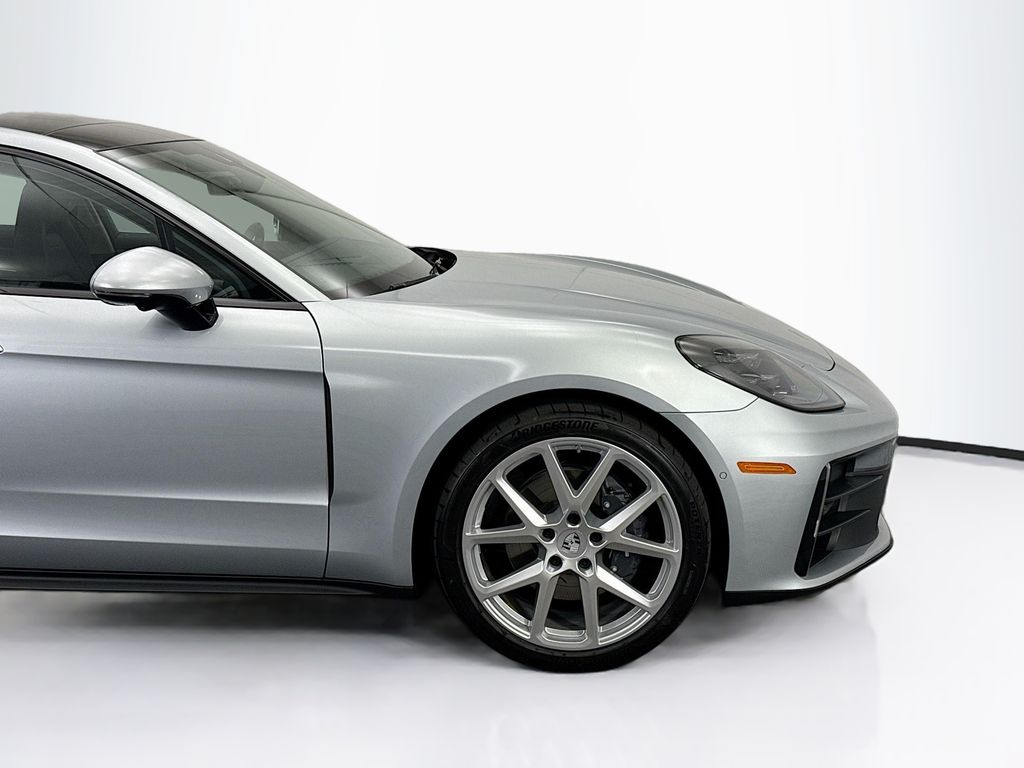Thumbnail: 2026 Porsche Panamera - 11