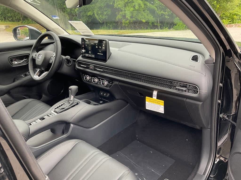 2027 Honda HR-V — photo 16