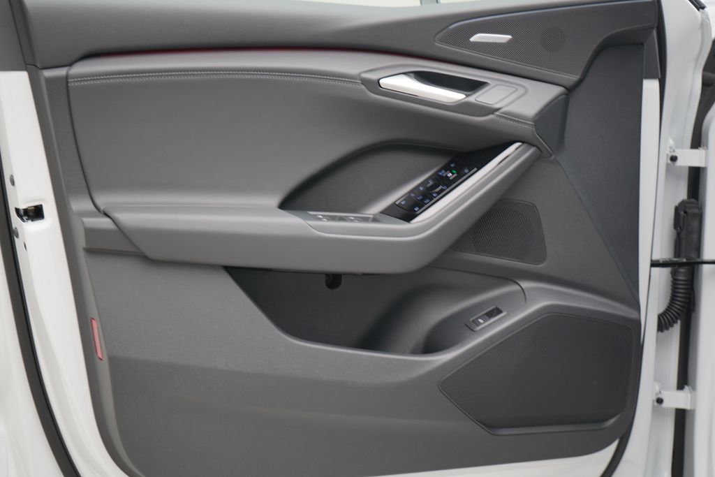 2025 Audi Q6 e-tron Premium 19