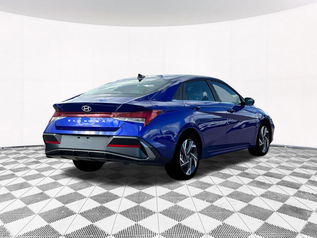 2025 Hyundai Elantra SEL 7