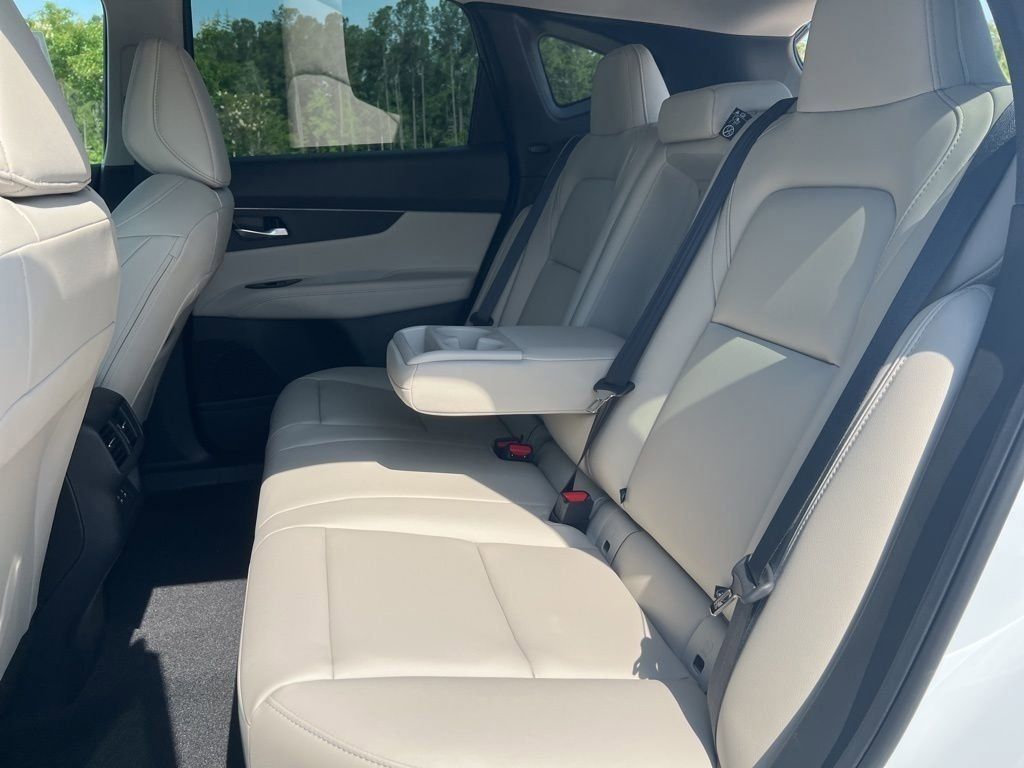 2025 Everest White Pearl Tricoat Nissan Murano SV FWD SUV