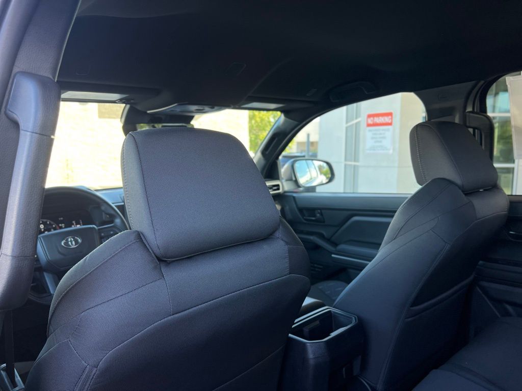 2025 Toyota Tacoma SR5 Double Cab photo 17