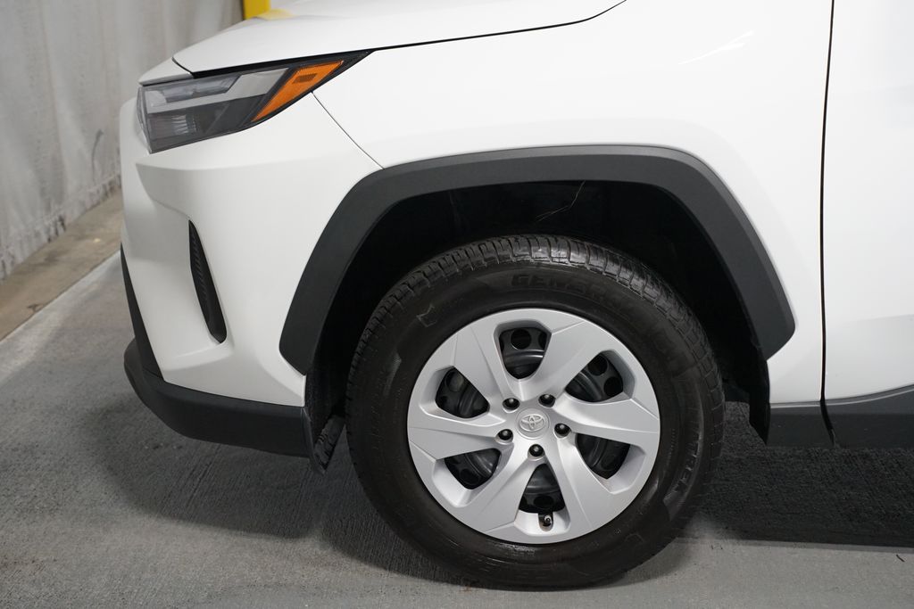 Thumbnail: 2024 Toyota RAV4 - 5
