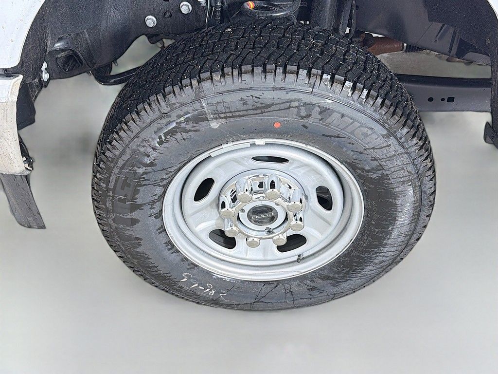 New 2026 White Ford XL image 16