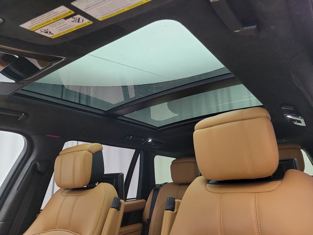 Thumbnail: 2019 Land Rover Range Rover - 13