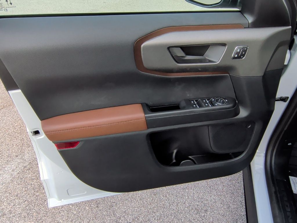 2026 Ford Bronco Sport Outer Banks - 9