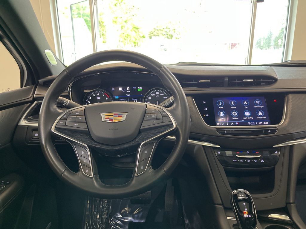 used 2023 Cadillac XT5 car, priced at $39,350