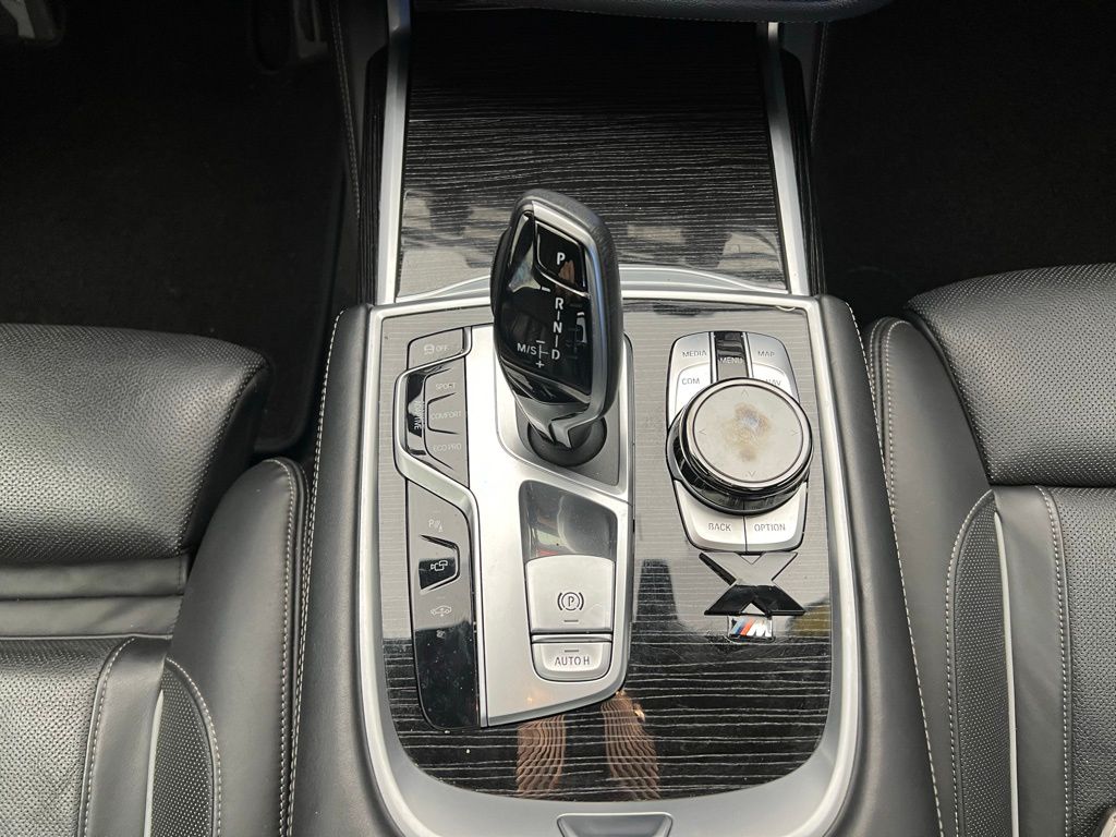 Thumbnail: 2019 BMW 7 Series - 15