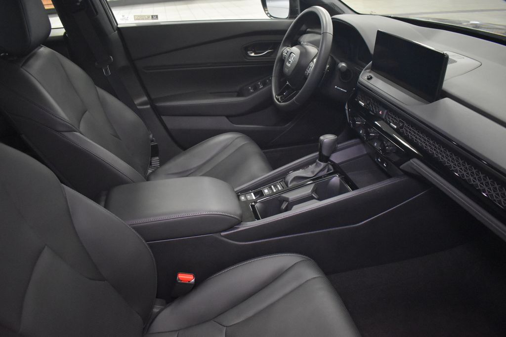 2024 Honda Accord Sport-L 32
