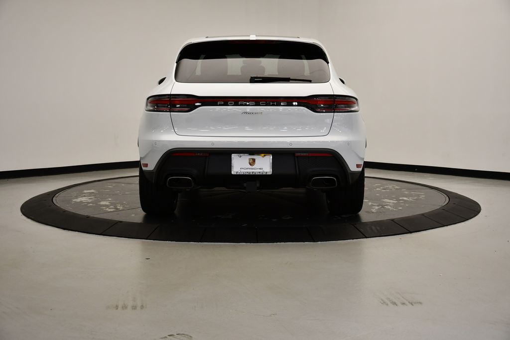 Thumbnail: 2025 Porsche Macan - 4