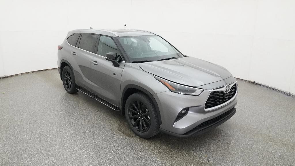 Thumbnail: 2025 Toyota Highlander - 20