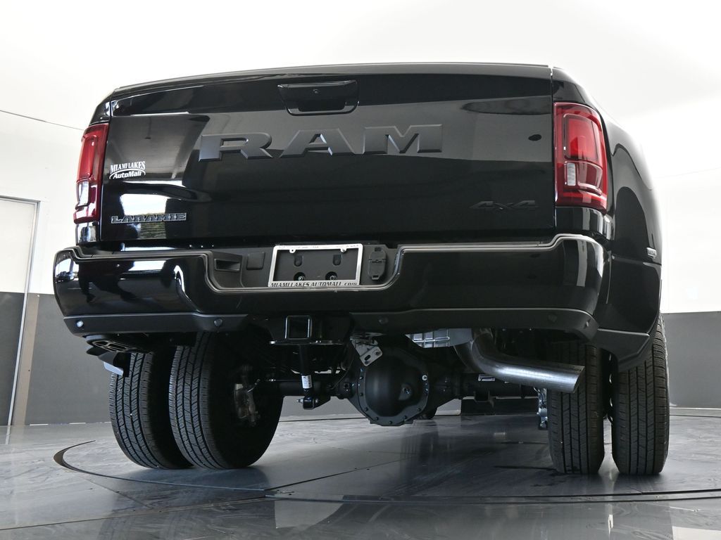 New 2026 Diamond Black Crystal Pearlcoat Ram Laramie image 66