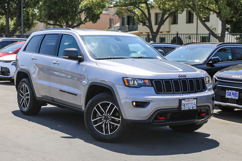 2021 Jeep Grand Cherokee Trailhawk 2