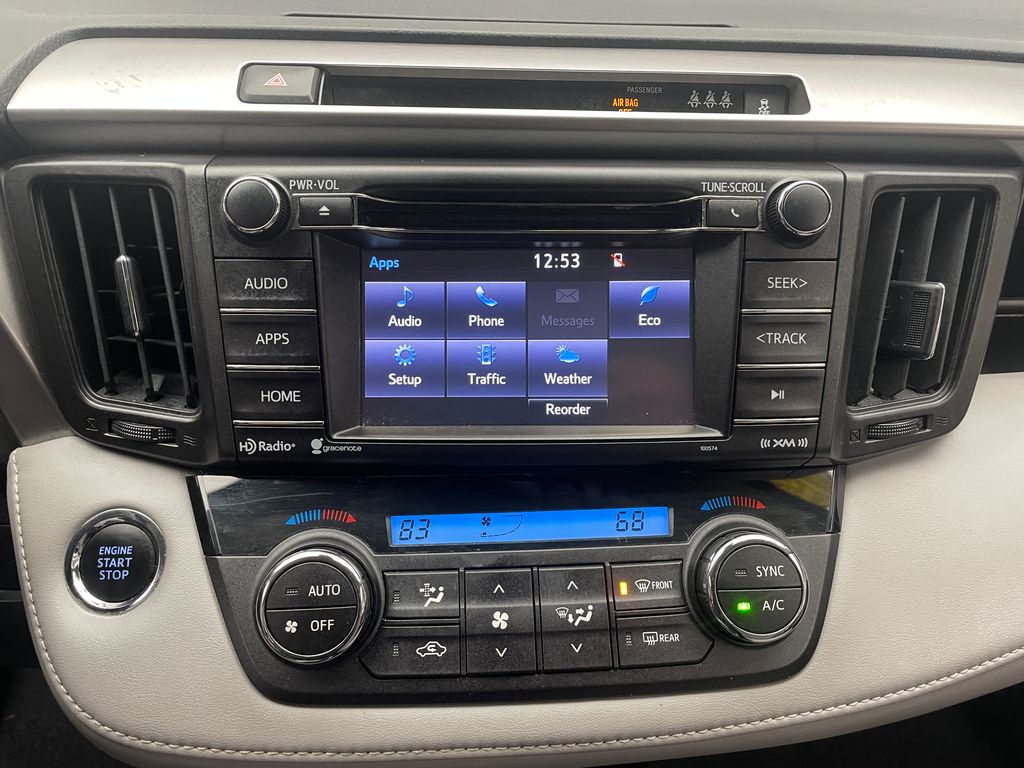 Thumbnail: 2018 Toyota RAV4 - 24