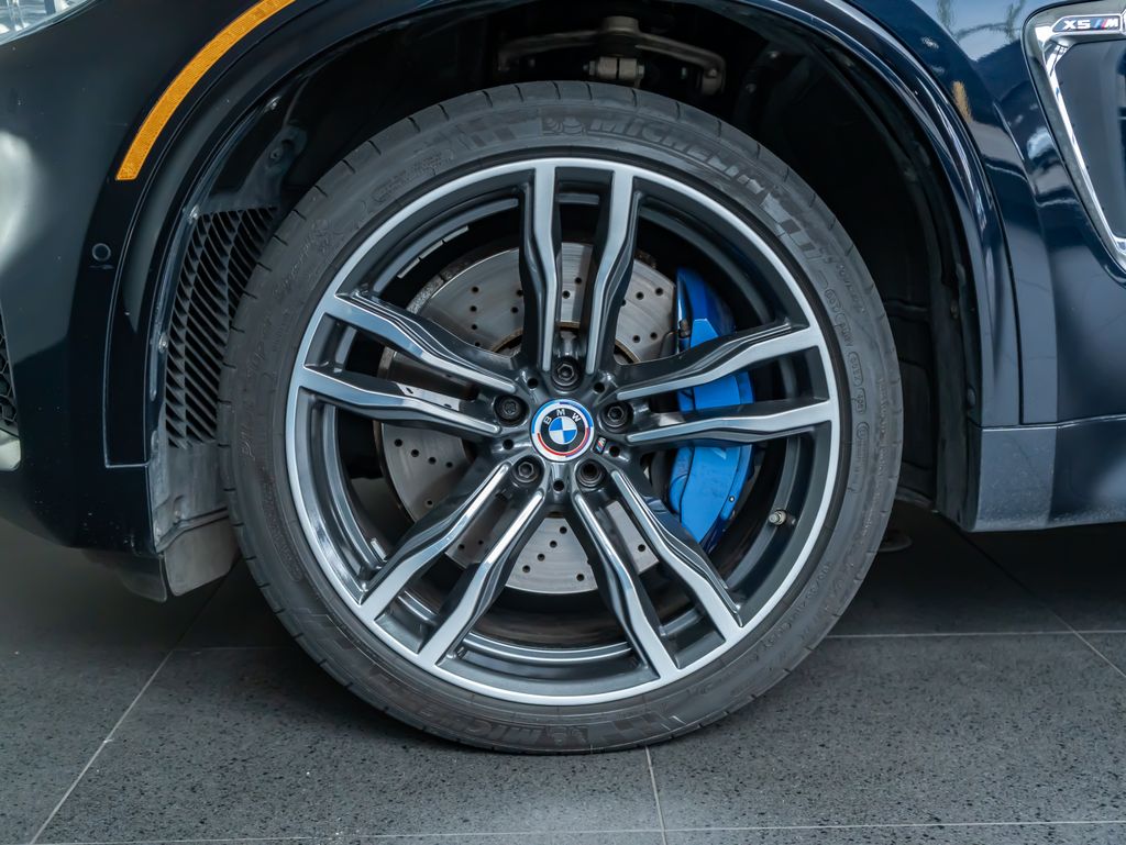 Used 2017 Black BMW  image 11