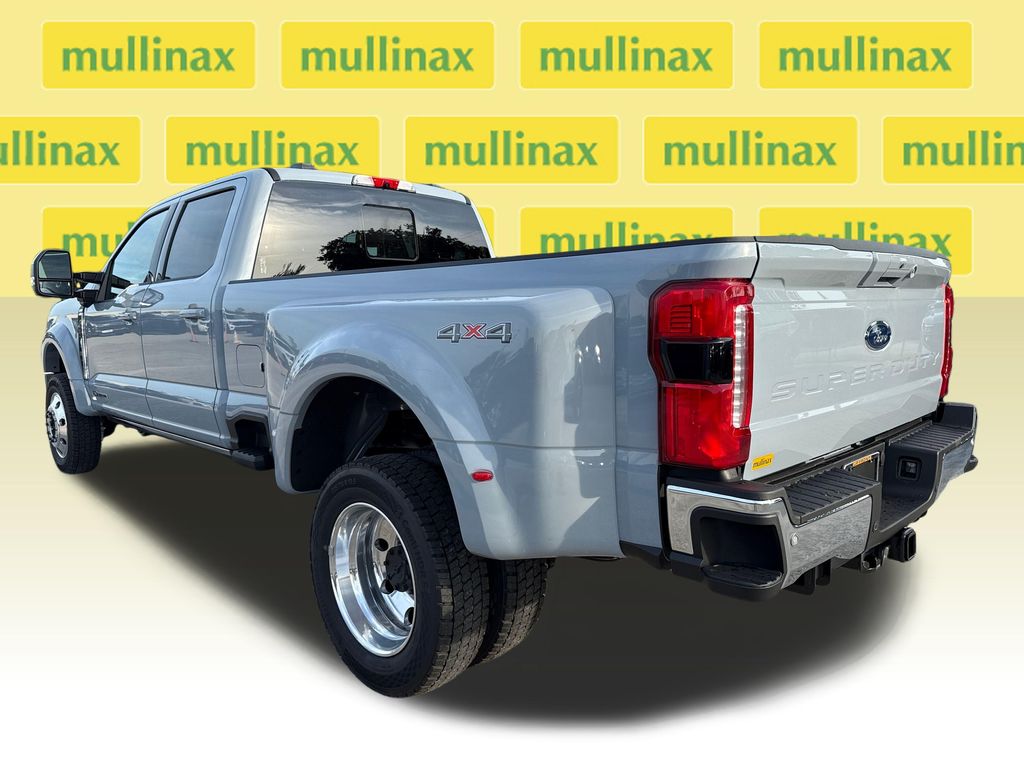 New 2026 Gray Ford Lariat image 4