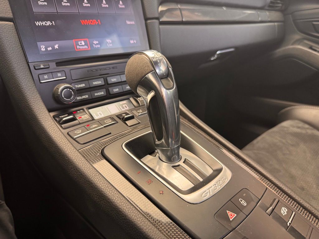 Thumbnail: 2019 Porsche 911 - 15