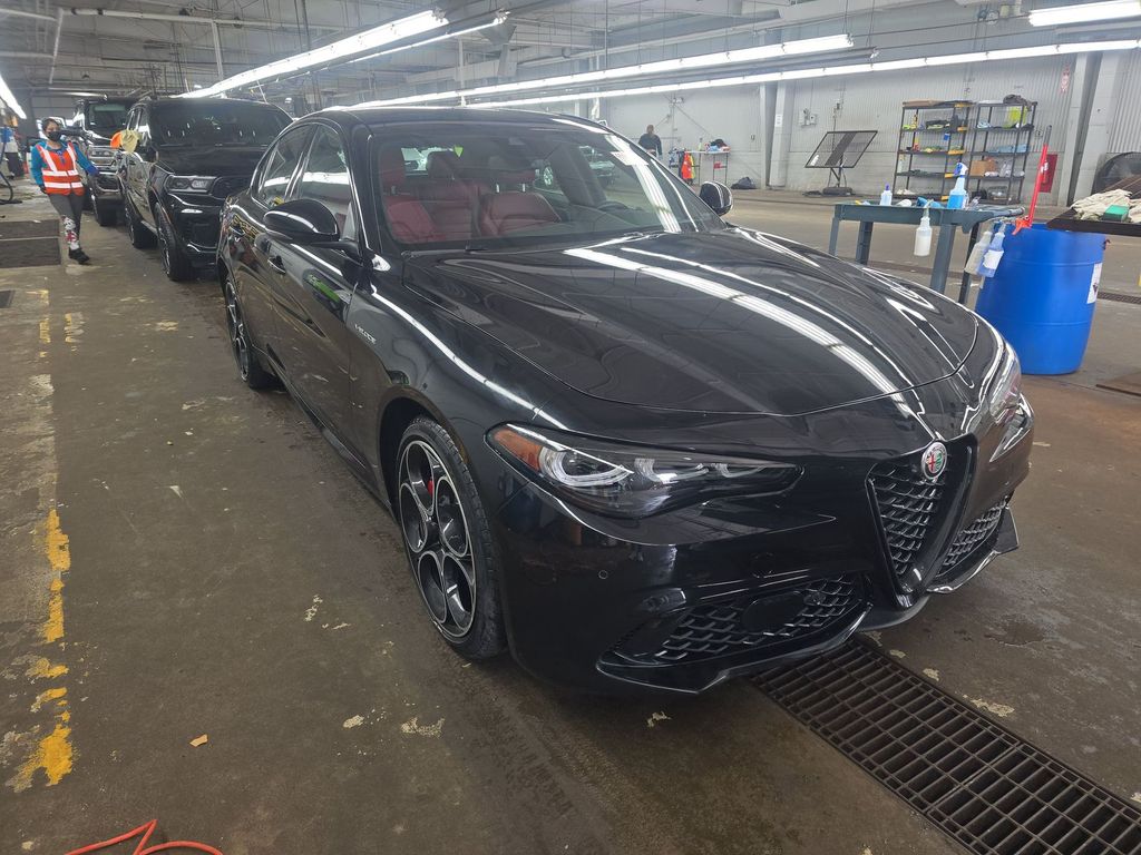 2024 Alfa Romeo Giulia Veloce AWD