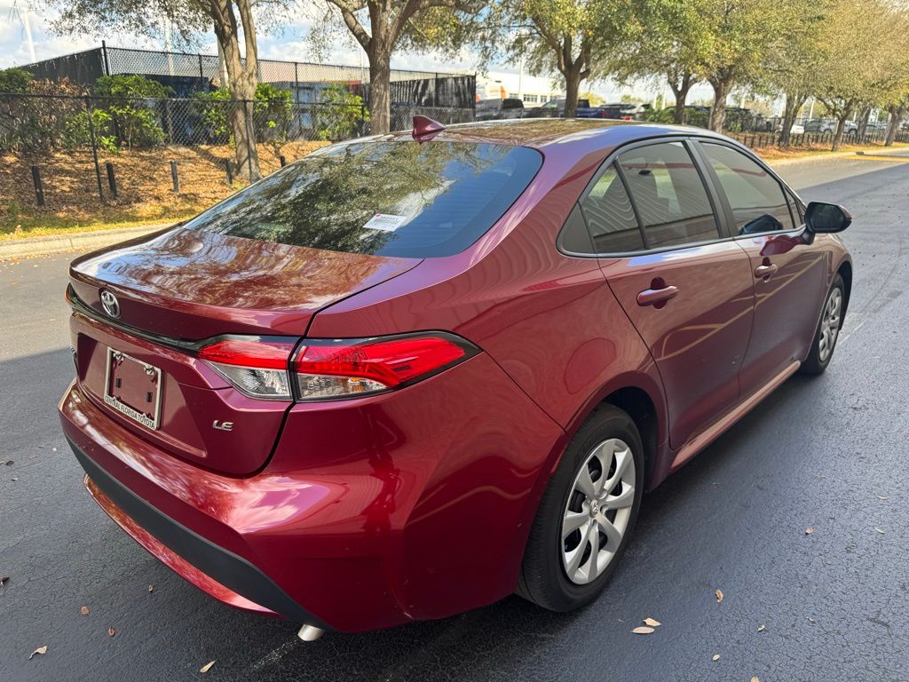 2022 Toyota Corolla LE 5