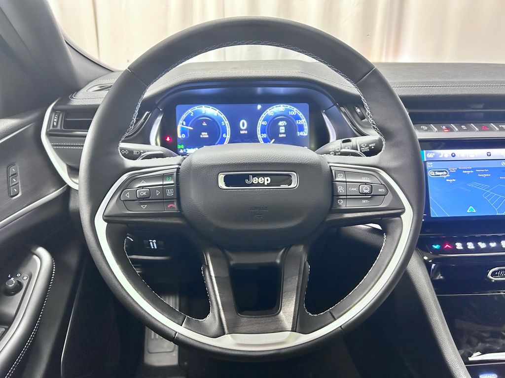 new 2026 Jeep Grand Cherokee car, priced at $49,995