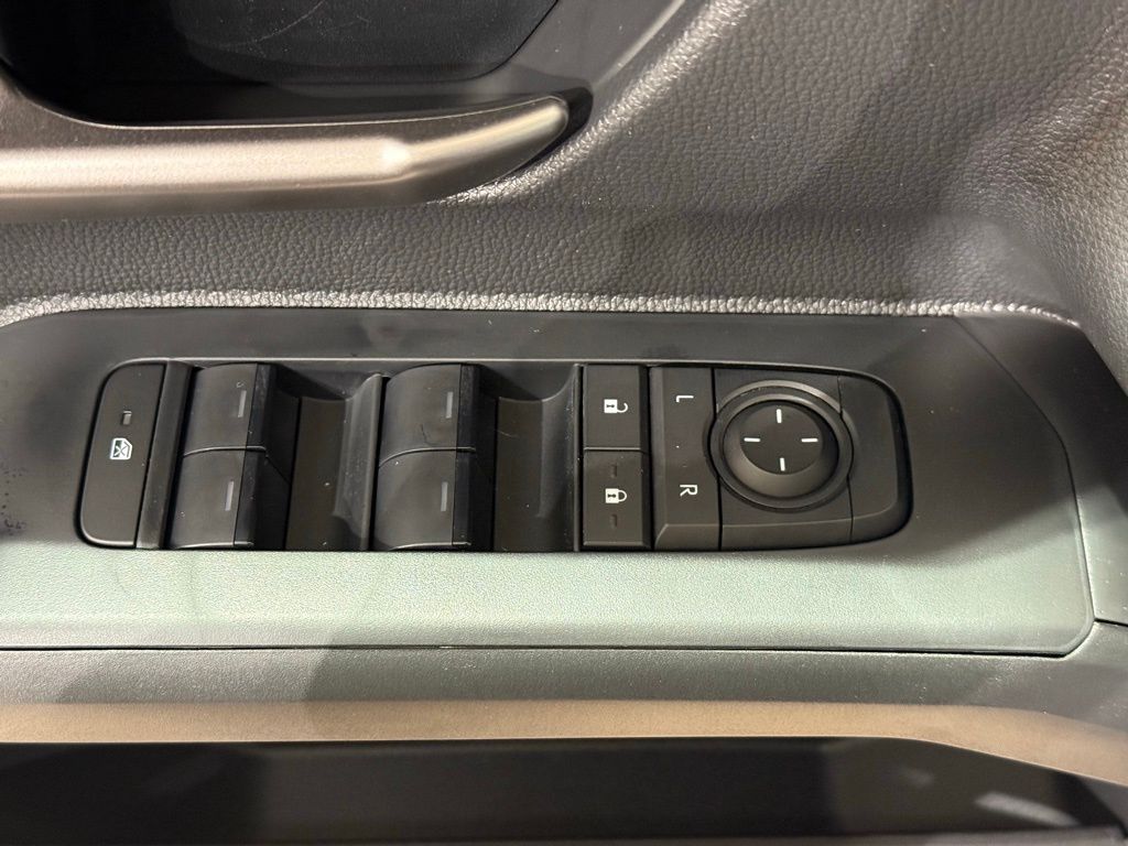 Thumbnail: 2025 Toyota Tacoma - 15