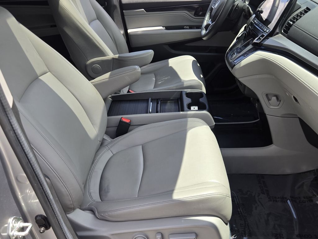 2024 Honda Odyssey - $36,640