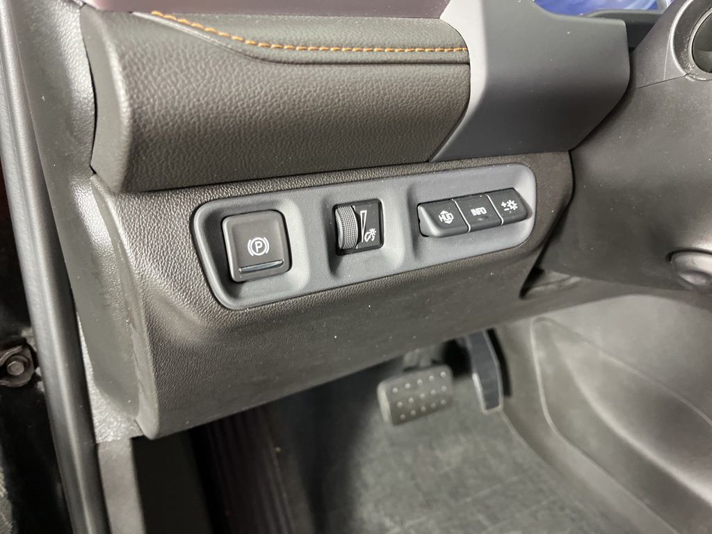 Thumbnail: 2022 GMC Acadia - 29