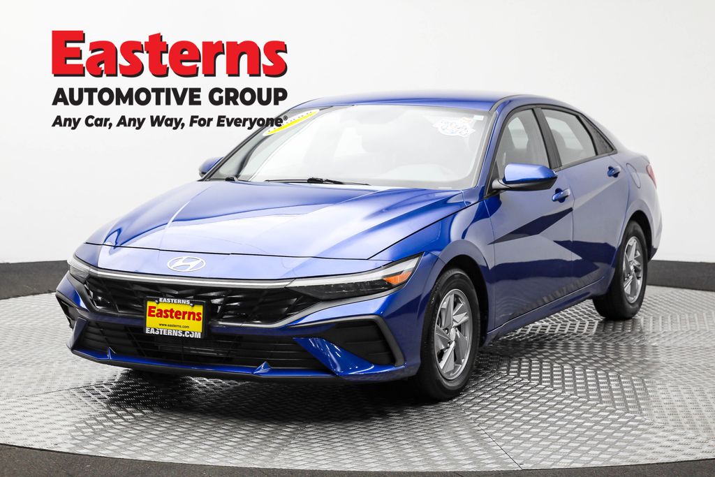 2024 Hyundai Elantra SE