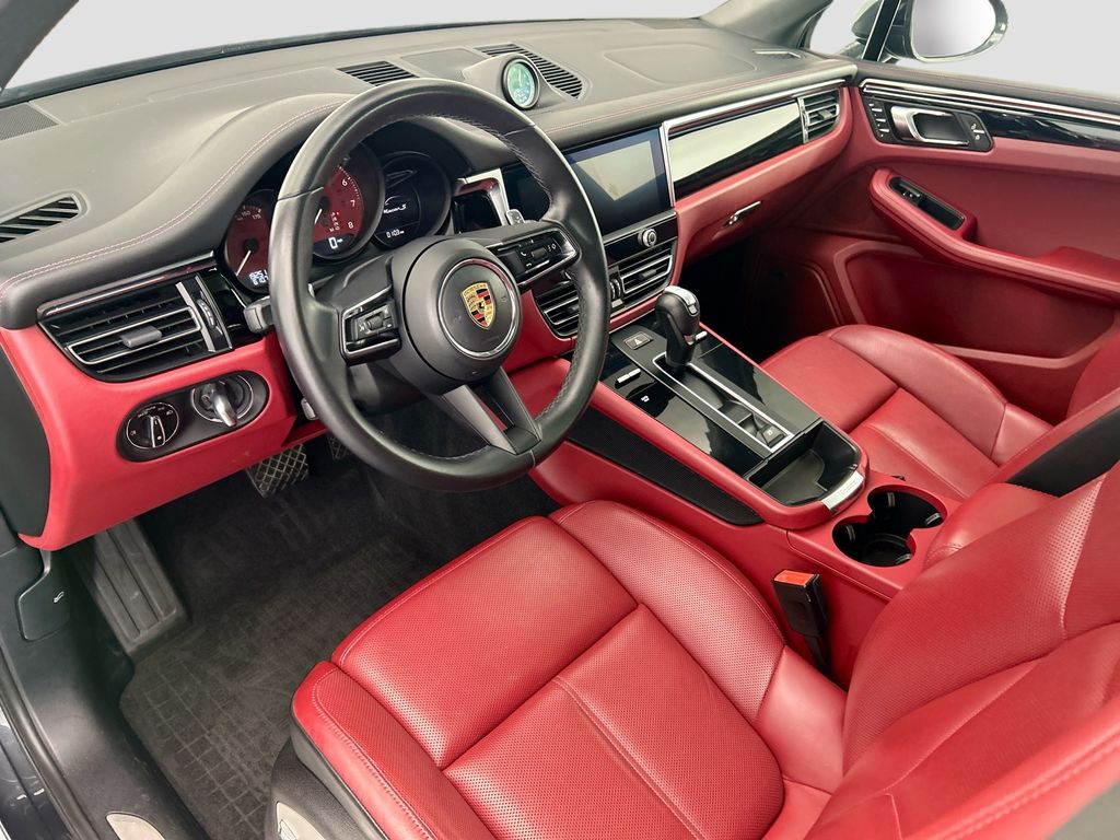 Thumbnail: 2023 Porsche Macan - 4