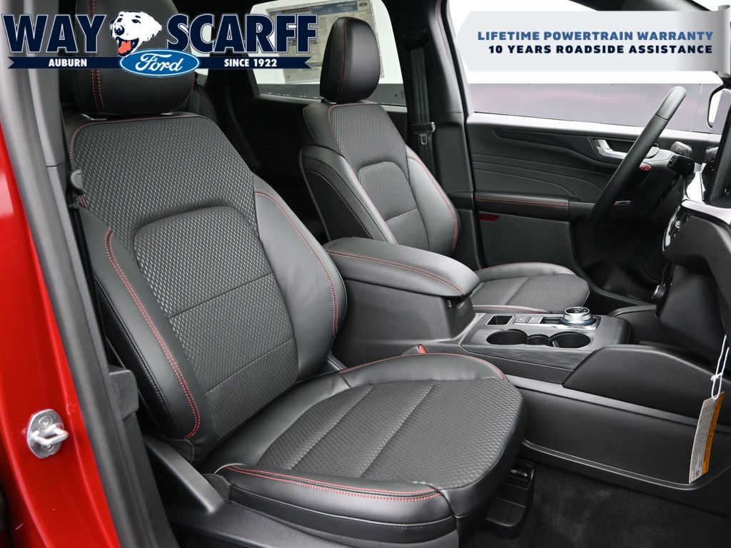 2025 Ford Escape ST-Line Elite