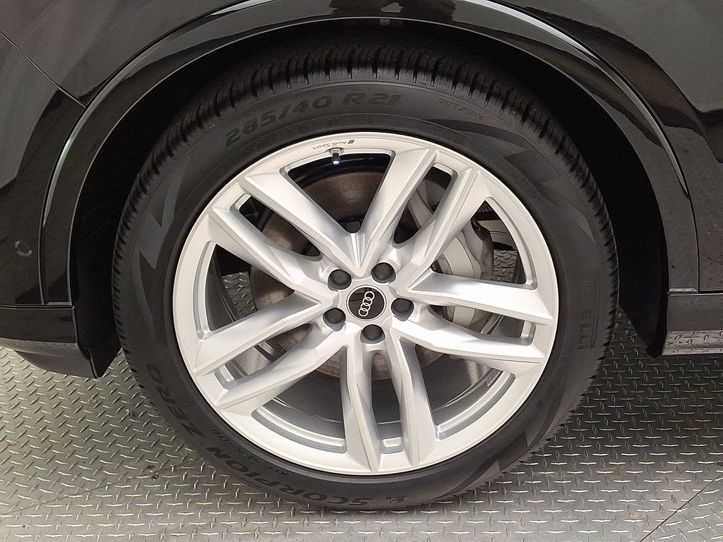 Thumbnail: 2025 Audi Q7 - 5