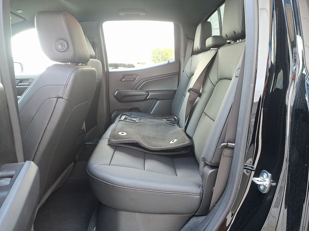 Thumbnail: 2025 Chevrolet Colorado - 5