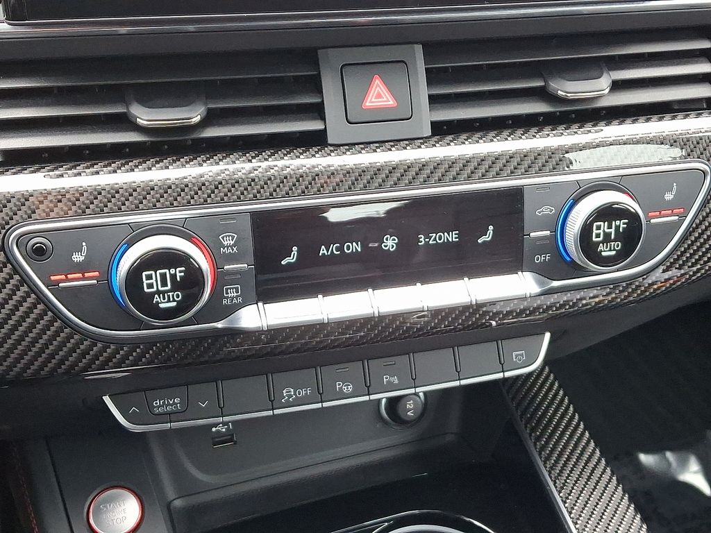 Thumbnail: 2024 Audi RS 5 - 17