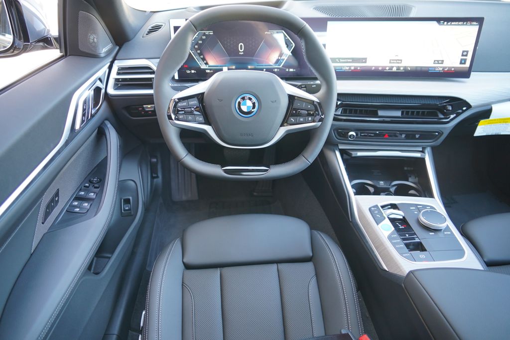 Thumbnail: 2026 BMW i4 - 15