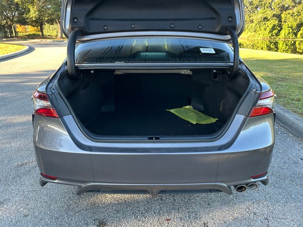 Thumbnail: 2024 Toyota Camry - 10