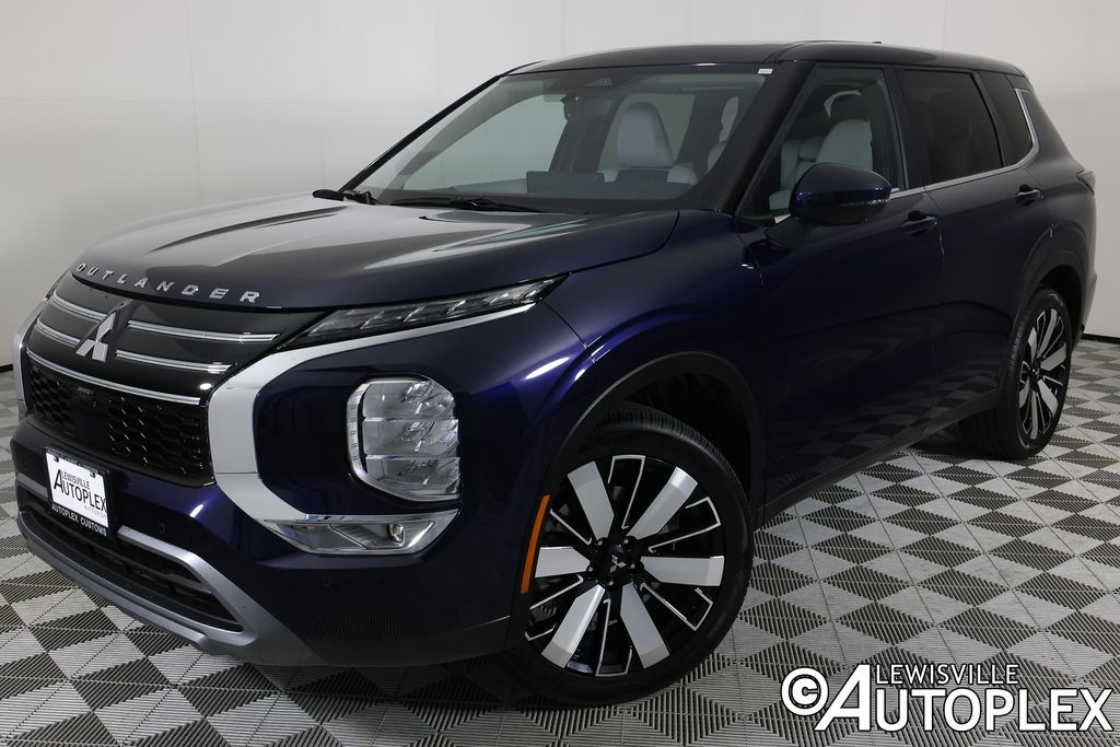 Cosmic Blue Metallic 2025 Mitsubishi Outlander SUV / Crossover Front-Wheel Drive Continuously Variable Transmission