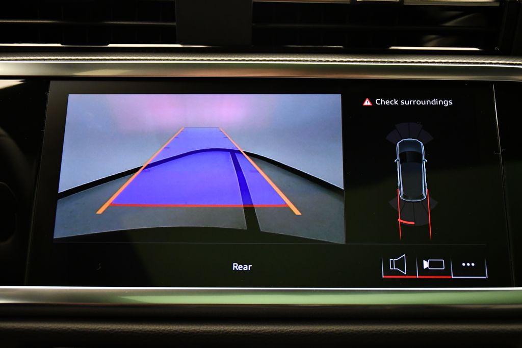 Thumbnail: 2025 Audi Q3 - 28