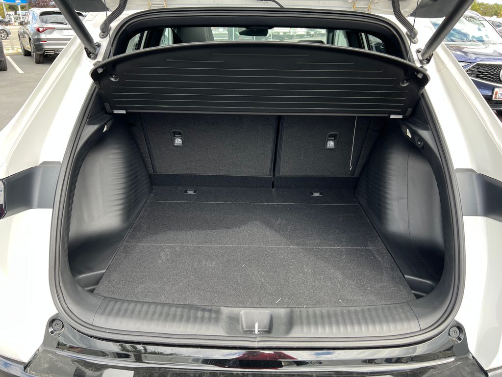 Thumbnail: 2025 Acura ADX - 32