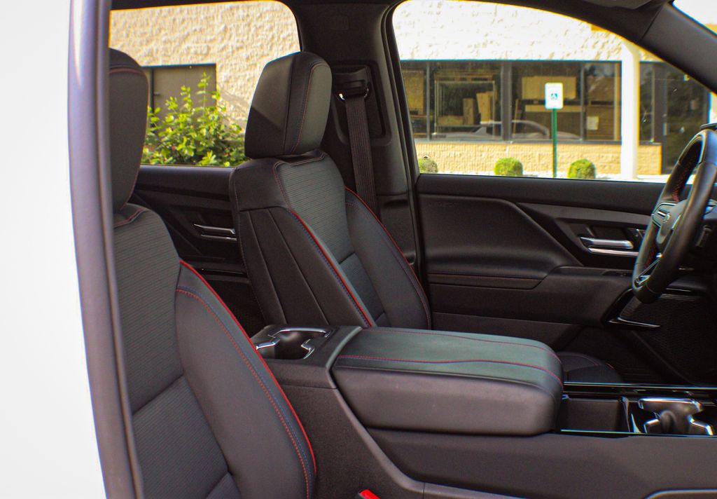 Interior 13