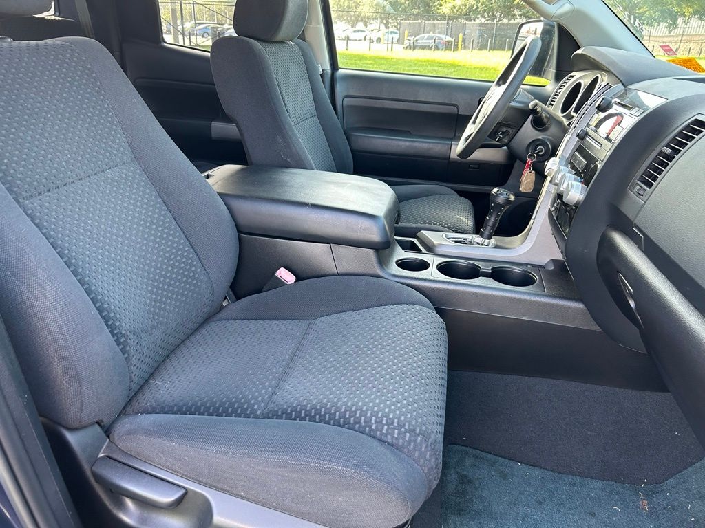 Thumbnail: 2011 Toyota Tundra - 14