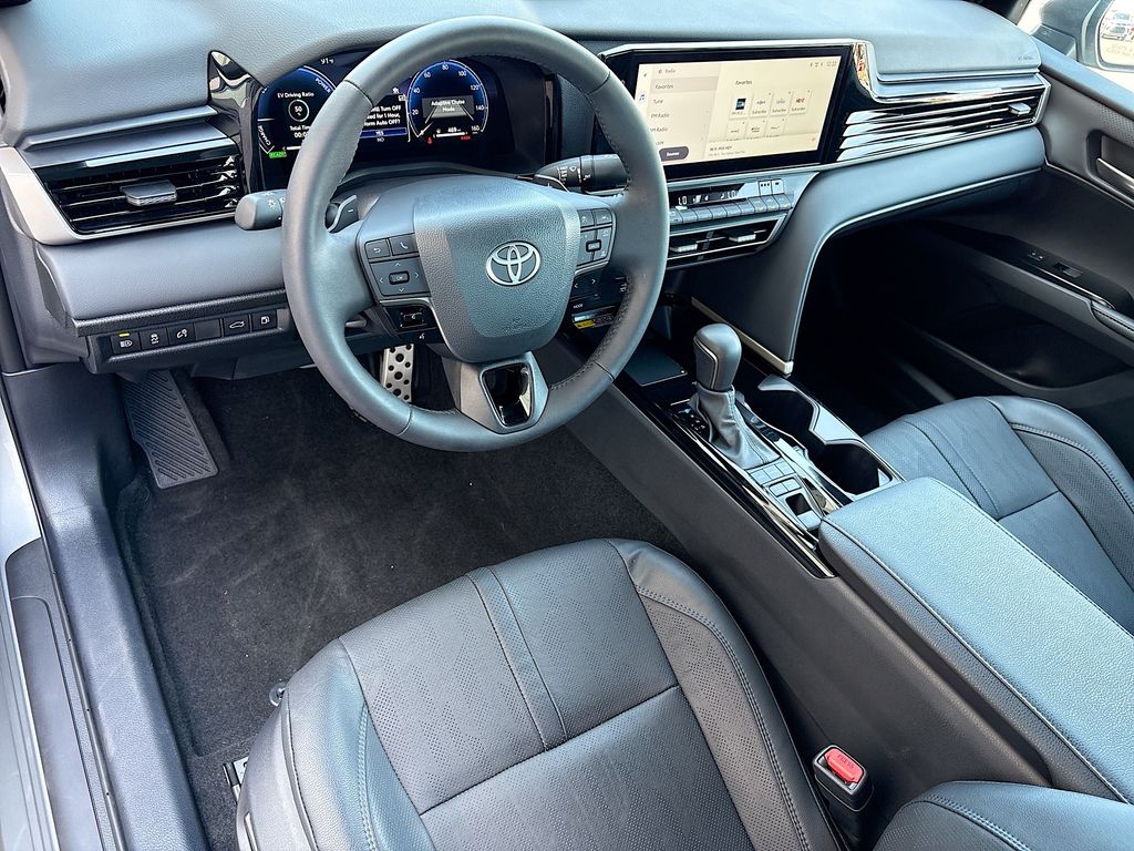 Thumbnail: 2025 Toyota Camry - 9