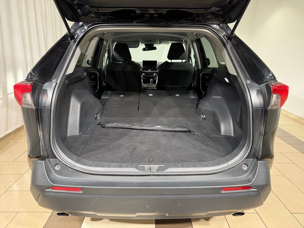 Thumbnail: 2025 Toyota RAV4 - 12