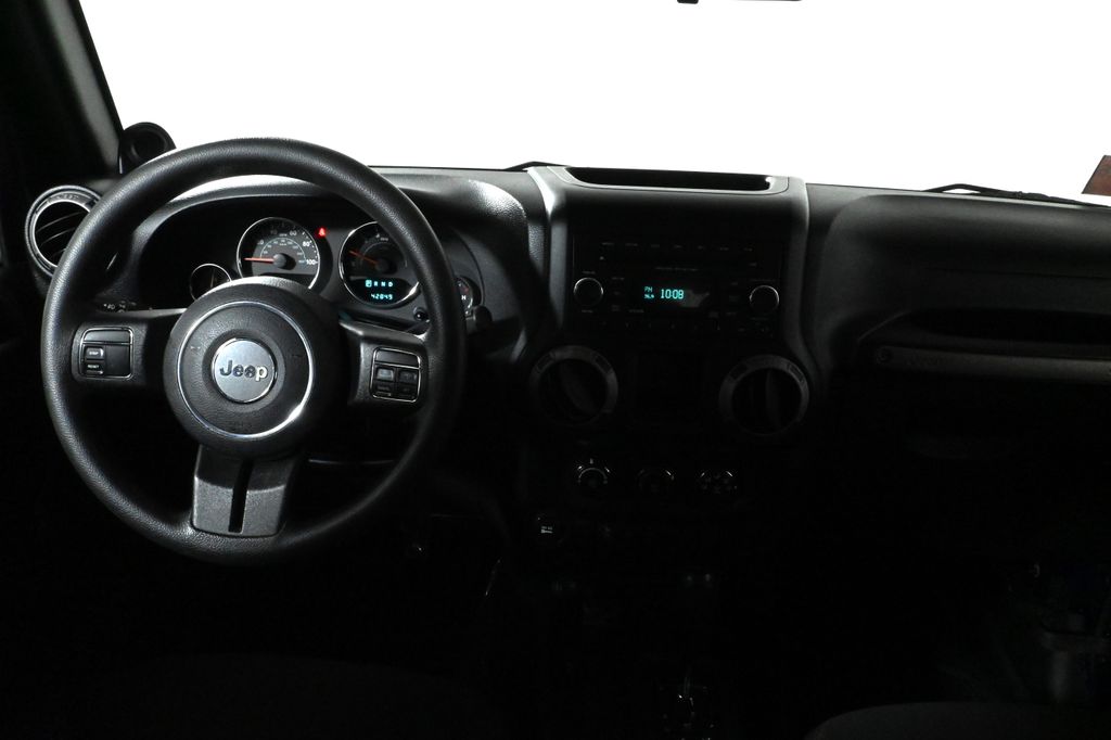 2013 Jeep Wrangler Sport 16